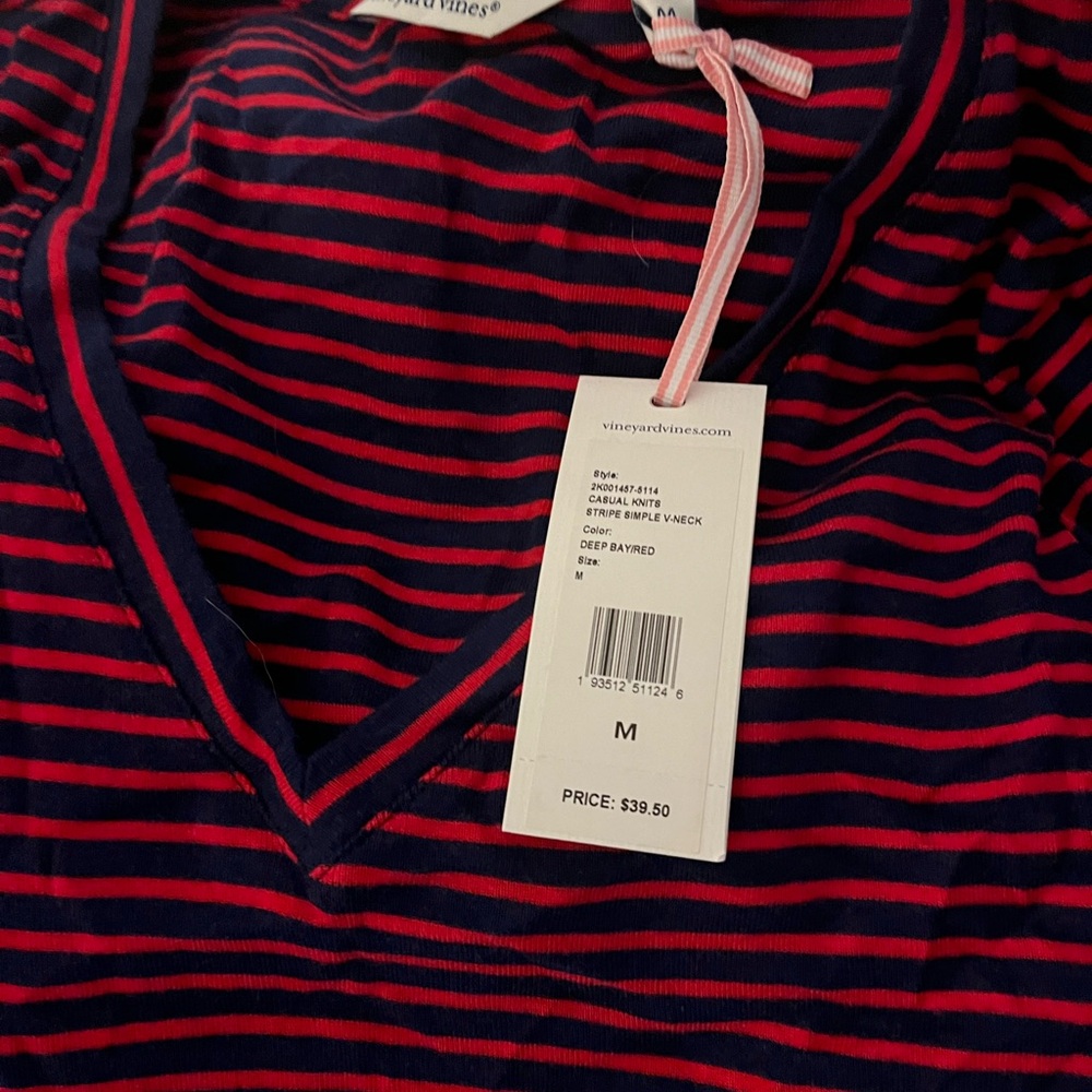 Vineyard vines, women’s striped T-shirt, size medium new with tags - Picture 4 of 5
